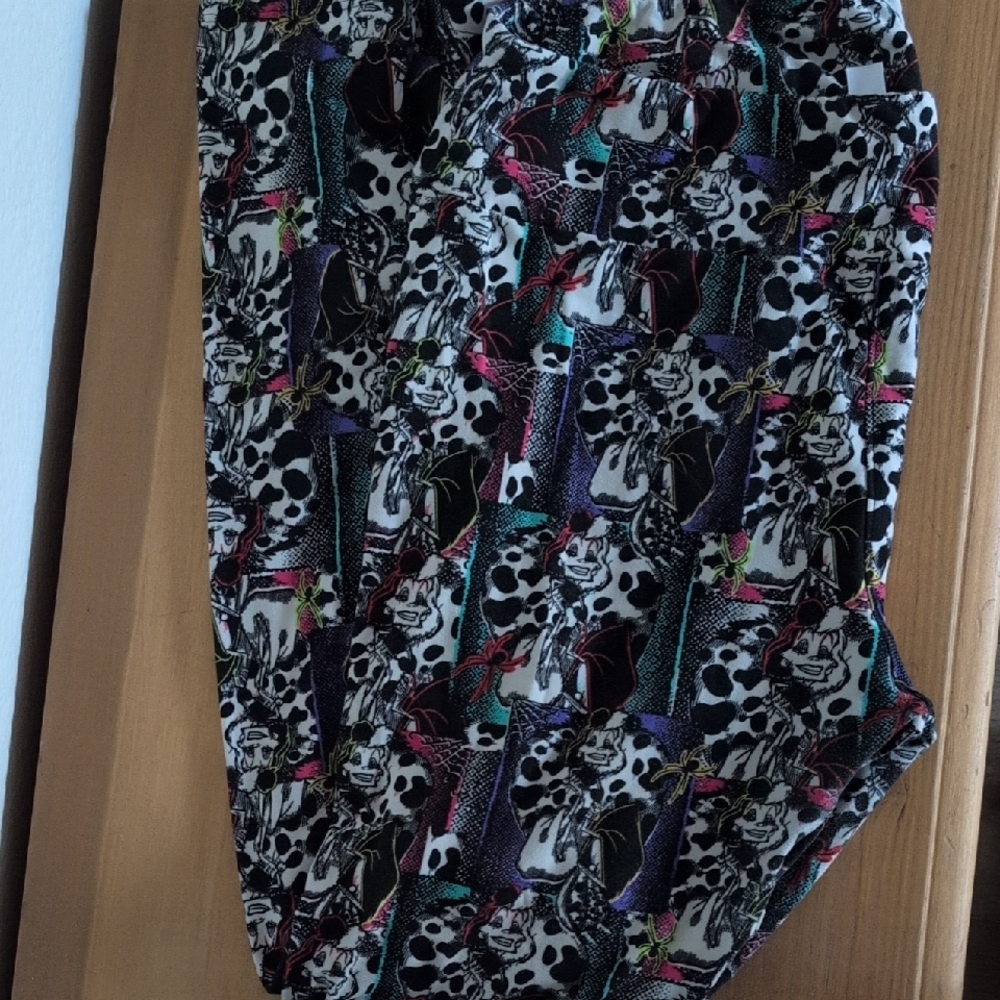 Talk And Curvy Lularoe Disney Leggings